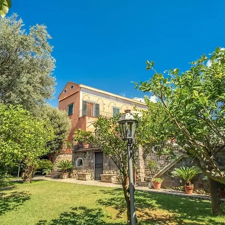 Antique Lucia By Feeling Italy In Town Center With Pool Sea Views And Daily Housekeeping * Massa Lubrense