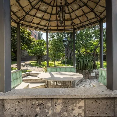 Villa Lucia *