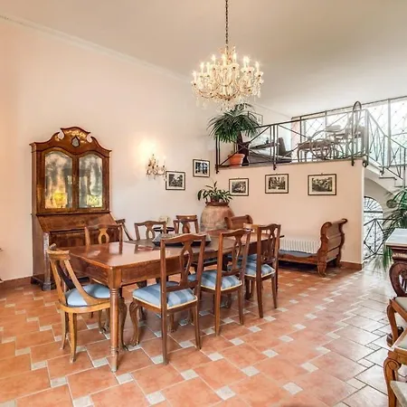 Villa Lucia *