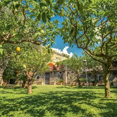 Villa Lucia *